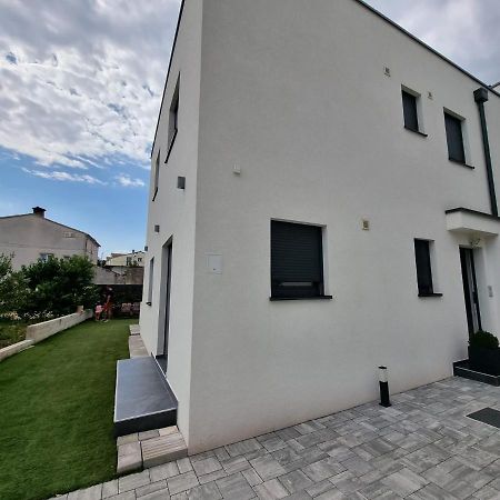 Holiday House Gavran Vodice Esterno foto