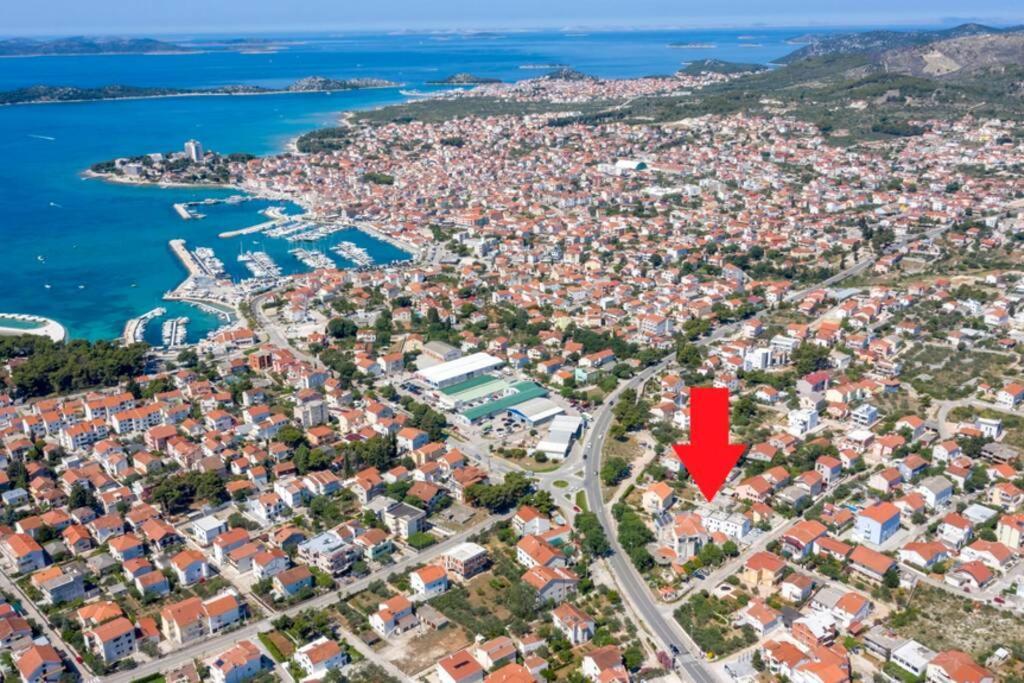 Holiday House Gavran Vodice Esterno foto
