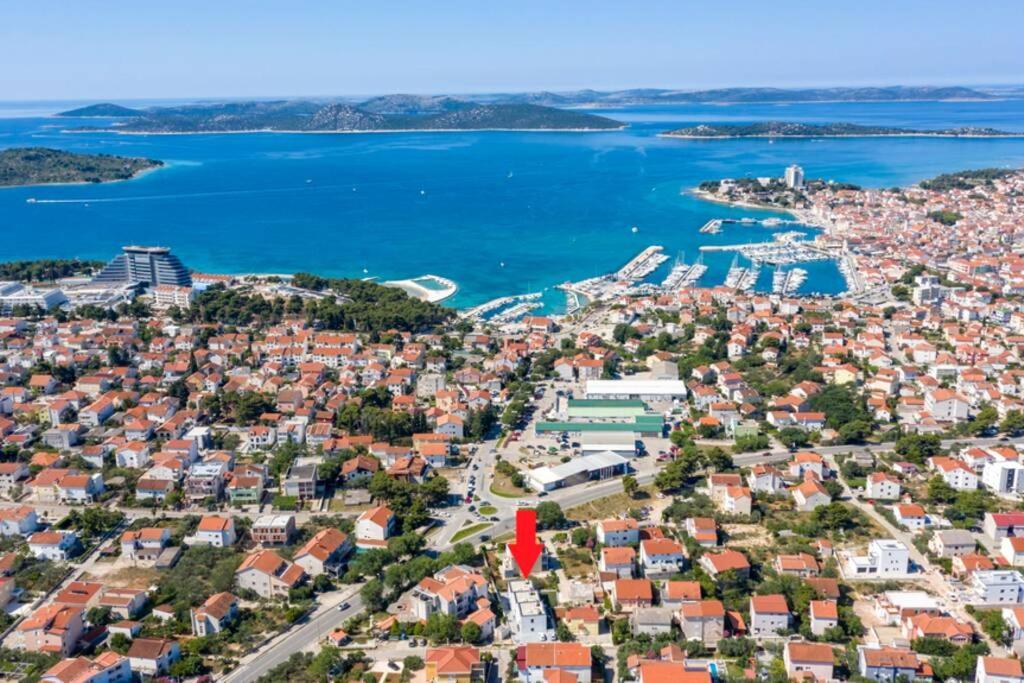 Holiday House Gavran Vodice Esterno foto