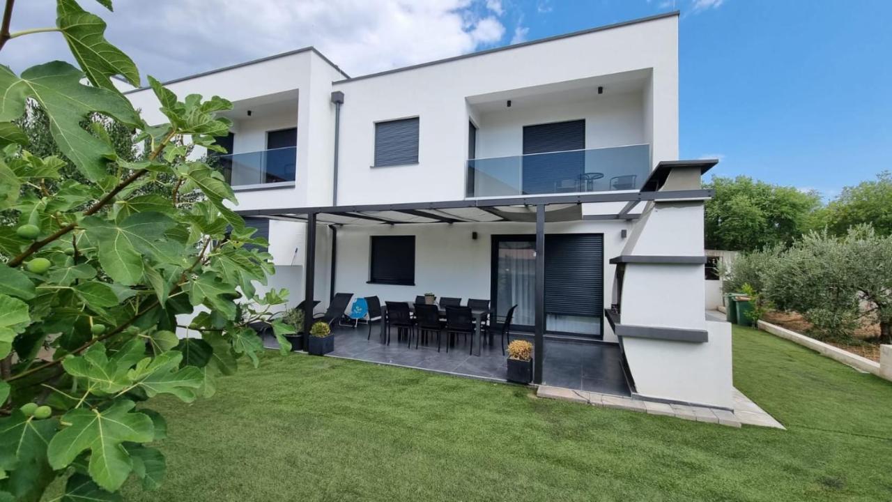 Holiday House Gavran Vodice Esterno foto