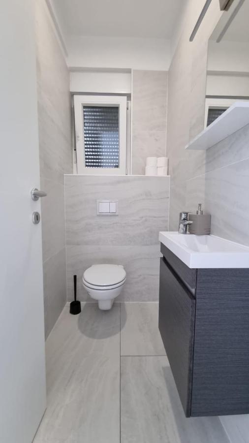 Holiday House Gavran Vodice Esterno foto